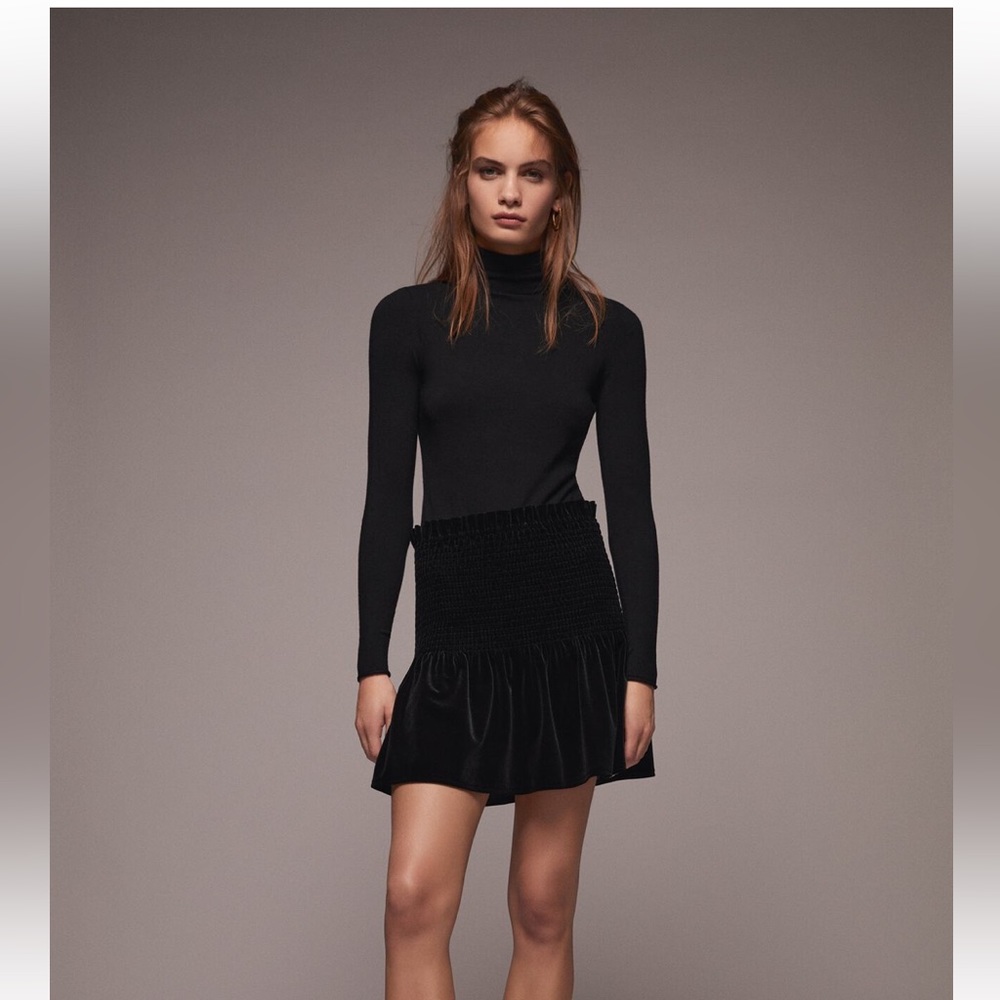 Black velvet Zara skater skirt